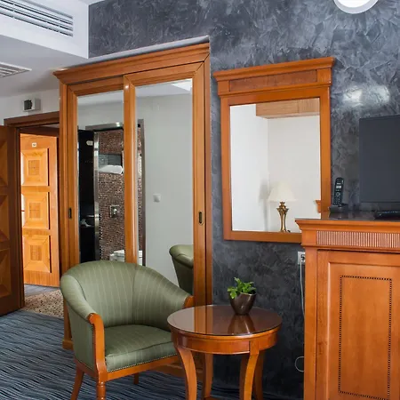 Oltenia 4* Крайова